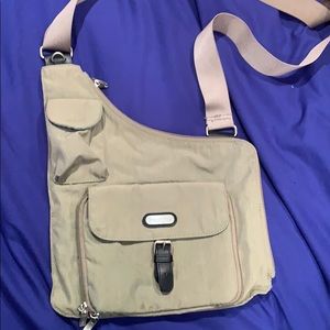 Crossbody organizer travel bag